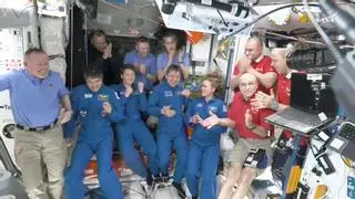 Los astronautas 'atrapados' en la Estación Espacial desde hace nueve meses regresarán a la Tierra este martes