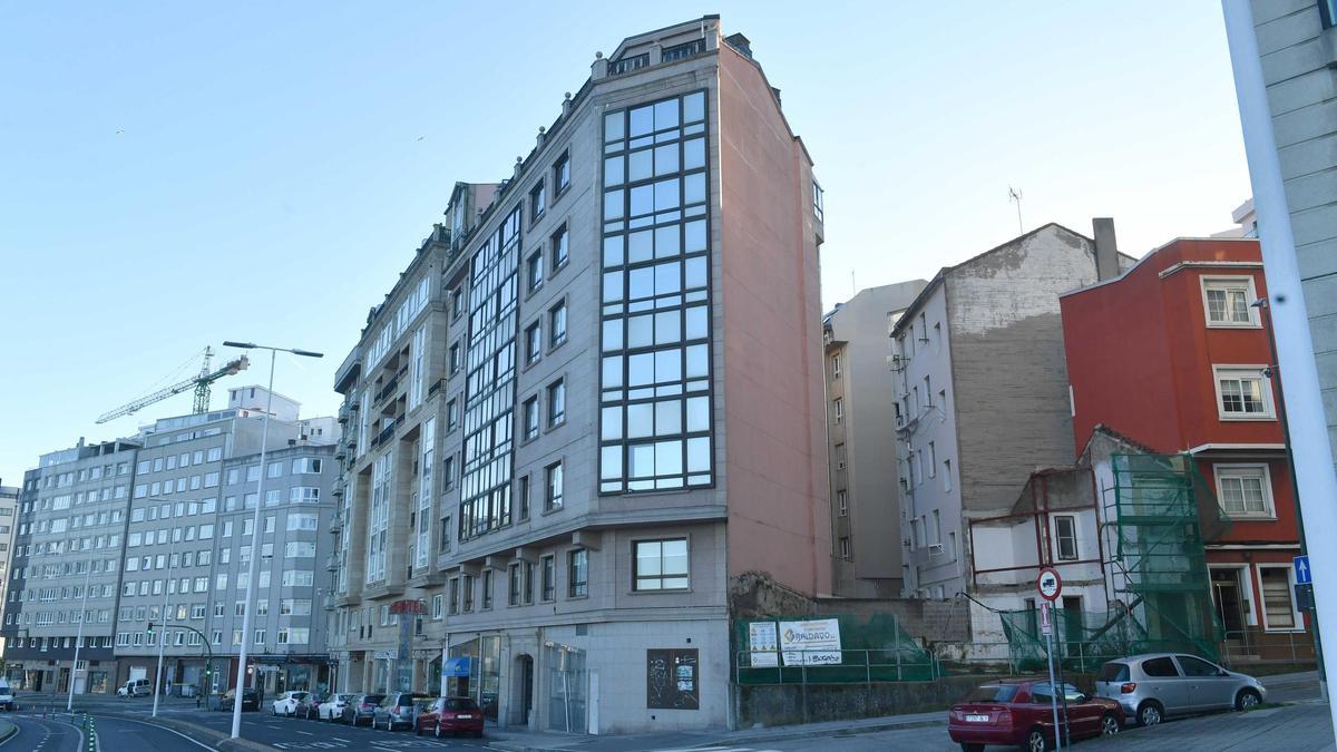 El edificio número 13 de San Roque