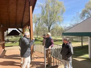 Los aspirantes a regentar el merendero de Los Tres Árboles de Zamora visitan las instalaciones