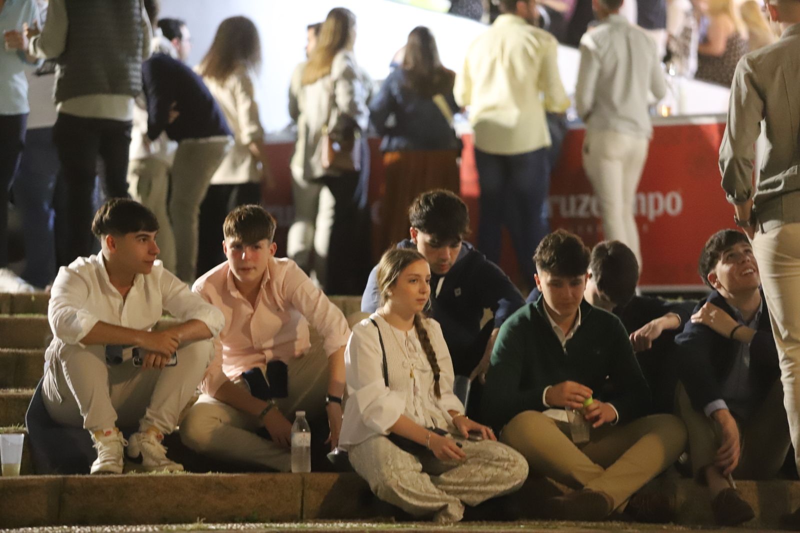 La tercera noche de cruces, en imágenes