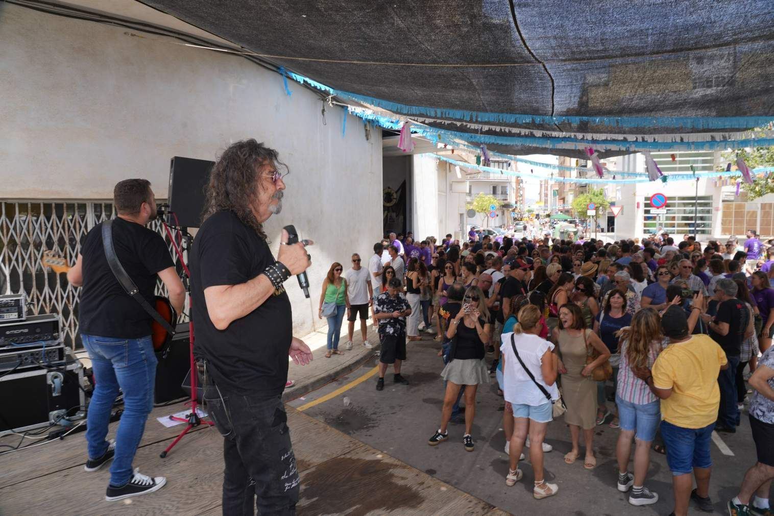 El Grau da inicio a las fiestas de Sant Pere con pólvora, bous y música