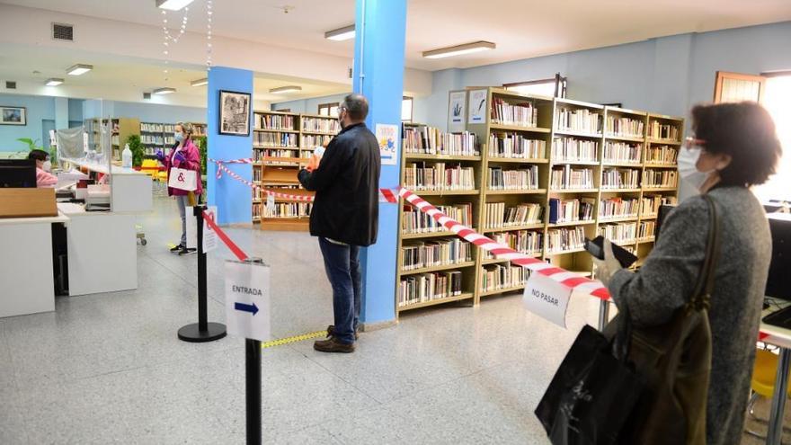 La biblioteca de Plasencia abre una sala para el estudio