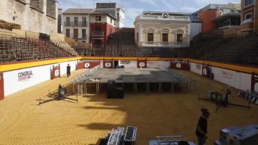 Todo a punto en la sorprendente plaza de toros cuadrangular