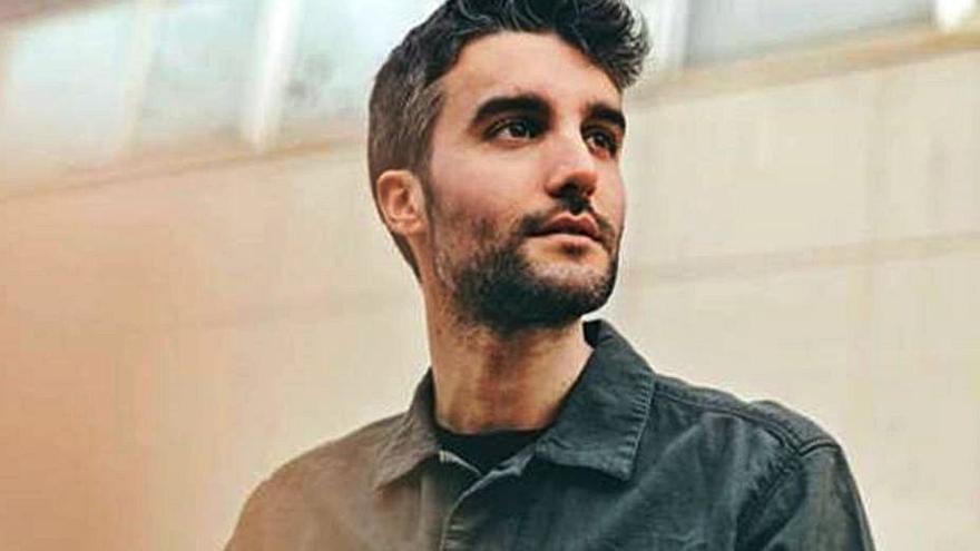 El compositor gallego Nico Casal pone música a la serie “Maricón perdido”