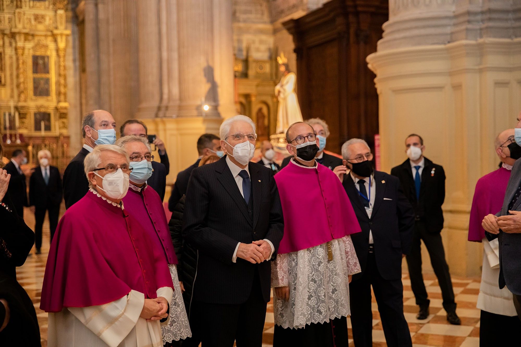 El presidente de Italia, Sergio Mattarella, aprovecha su estancia en Málaga y visita 'El Verbo Encarnado'