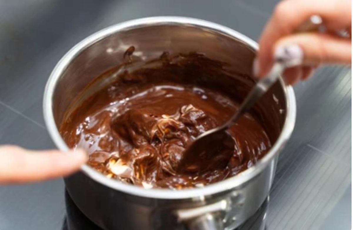 Cómo hacer turrón de chocolate al estilo ‘Suchard’.