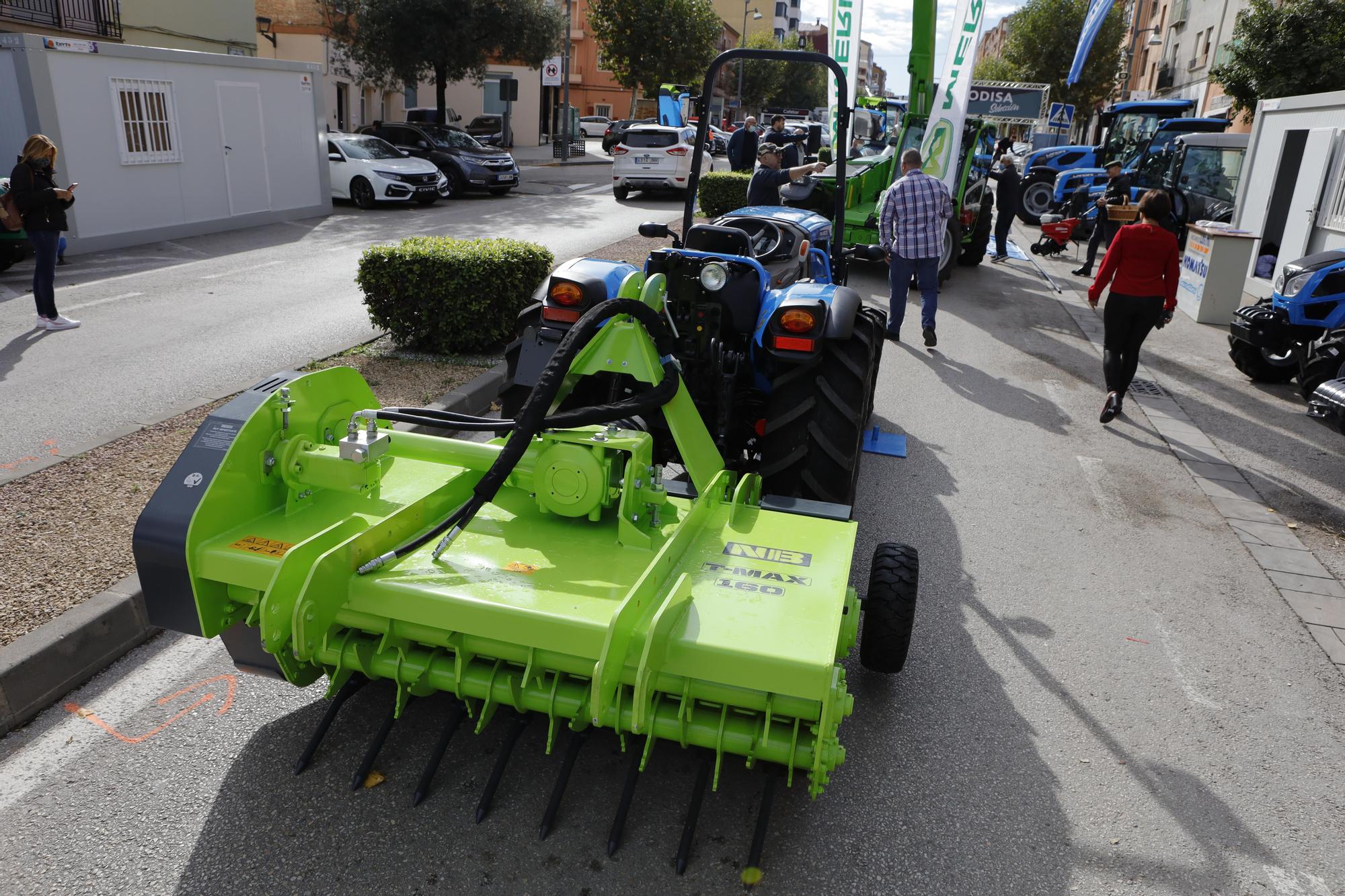 La Fira de Cocentaina prosigue con venta de vehículos, maquinaria agrícola y alimentación