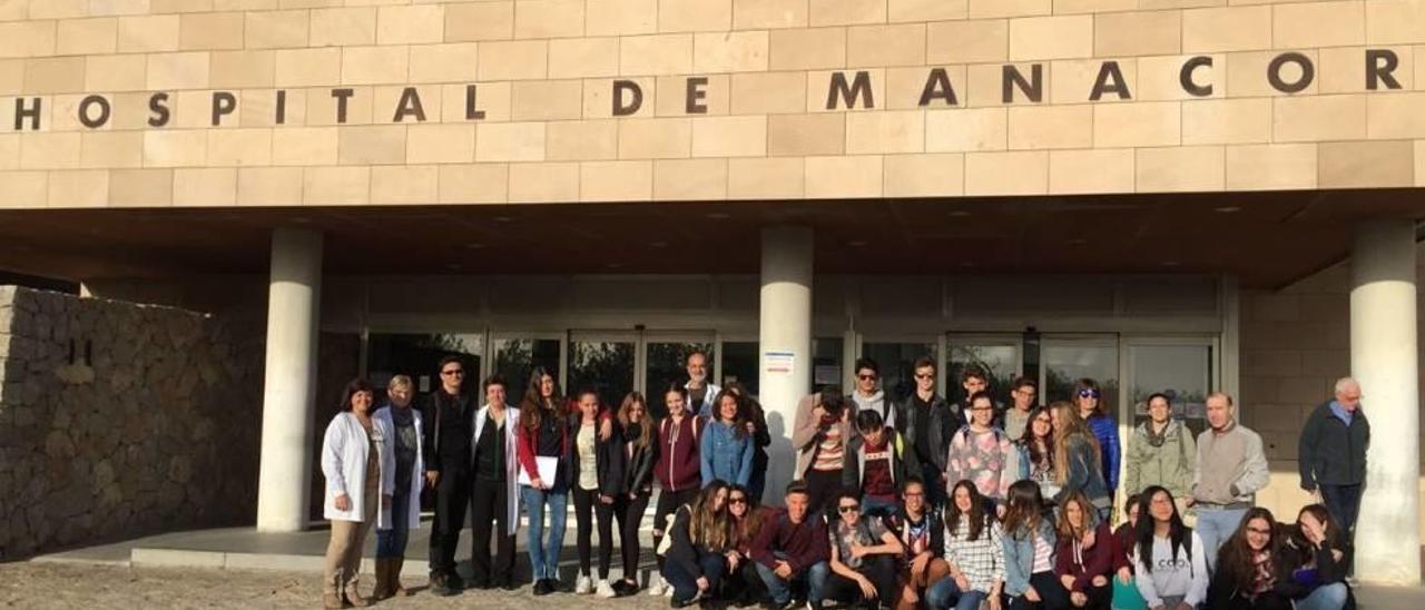 Un grup d&#039;alumnes va visitar l&#039;Hospital de Manacor.