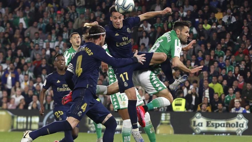 El cordobés Pedraza vuelve a jugar con el Betis en la victoria ante el Real Madrid