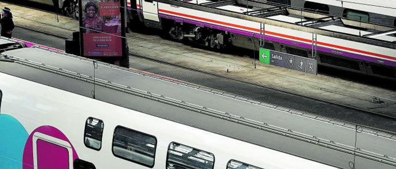 Un tren del nuevo operador Ouigo, en Madrid | José Luis Roca