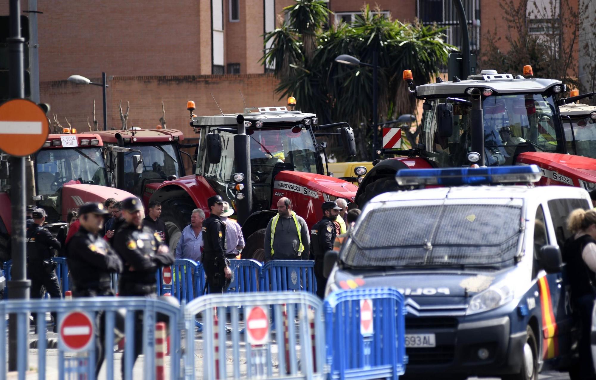 FOTOS: Las protestas de los agricultores murcianos el 21F, en imágenes