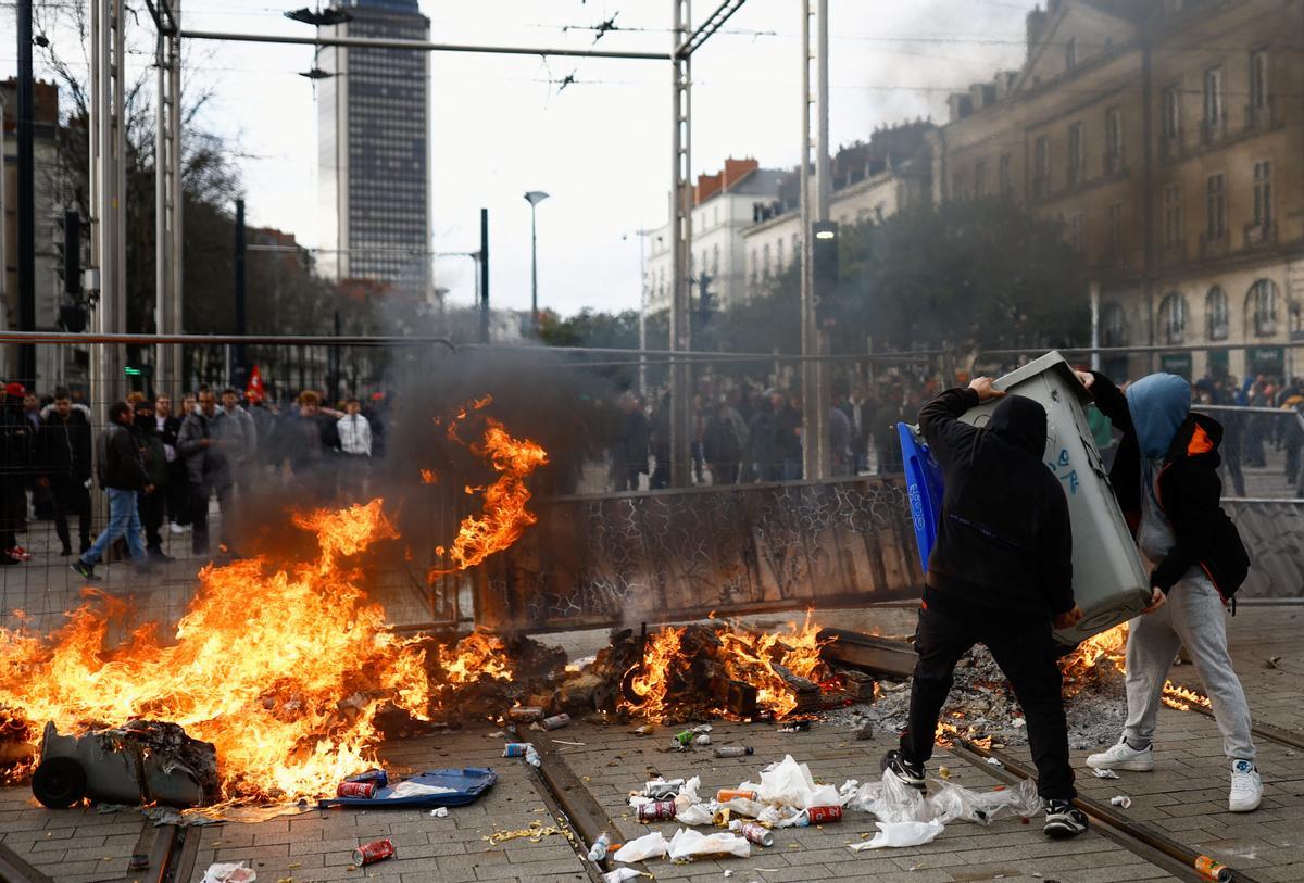 La manifestaciones en París se saldan con 122 detenidos