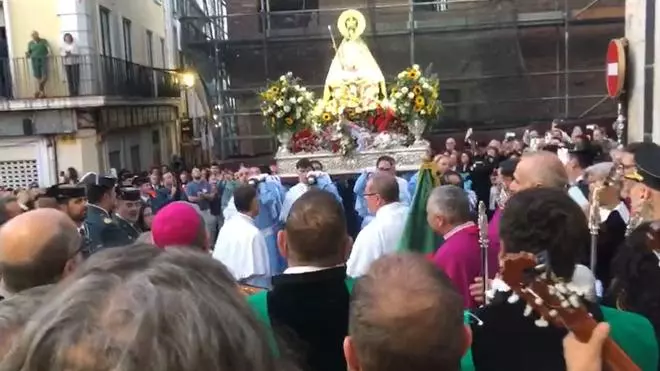 Vídeo | Así le ha cantado la tuna a la Virgen de la Montaña