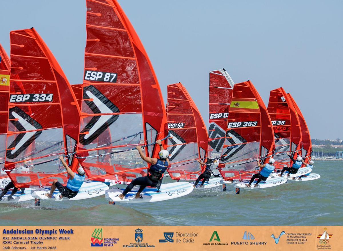 La Copa de España de iQFoil Juvenil se celebró en el marco de la 21ª Semana Olímpica Andaluza.