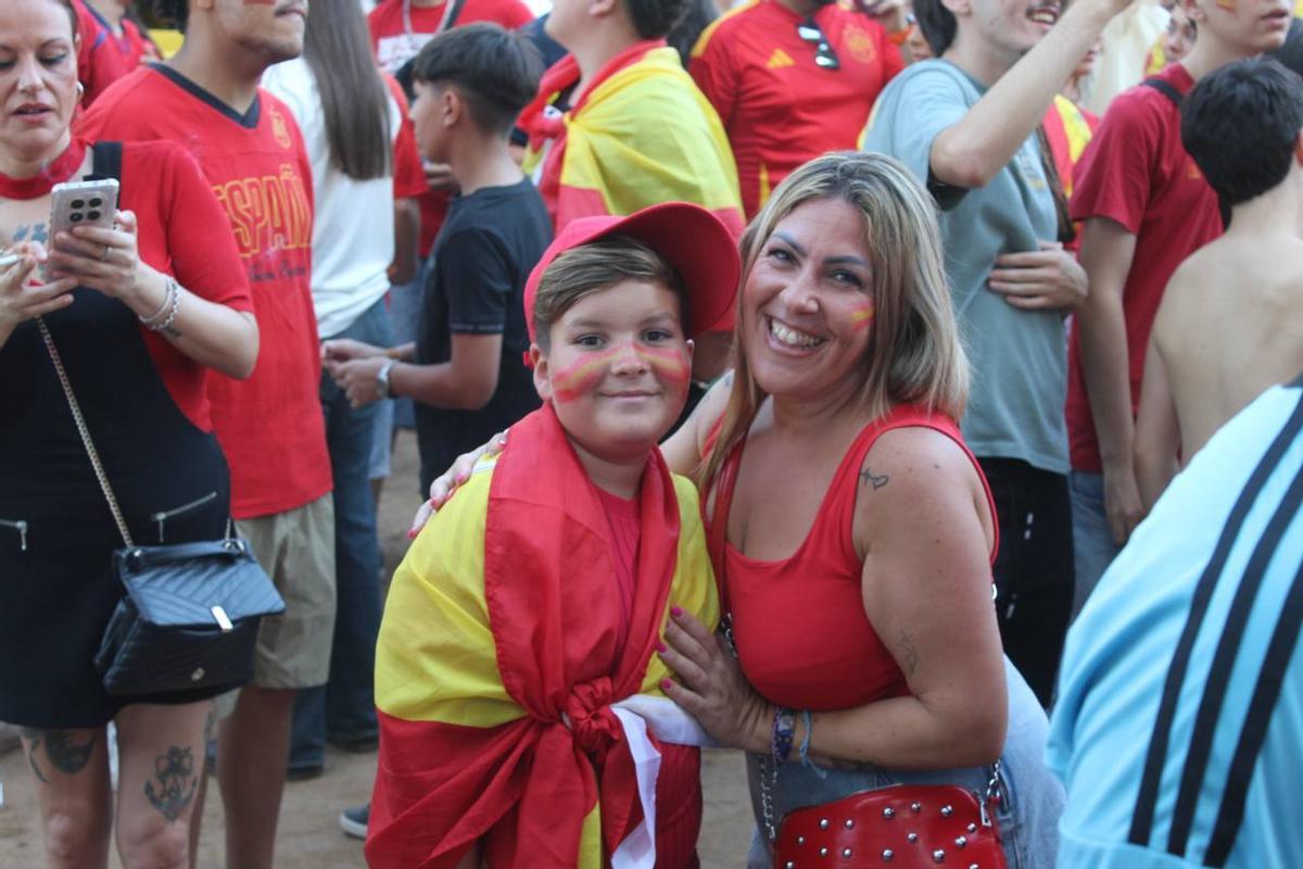Fotogalería | Así se vive en la Alcazaba de Badajoz la final del Mundial 2026 Fotogalería | Así se vive en la Alcazaba de Badajoz la final del Mundial 2026