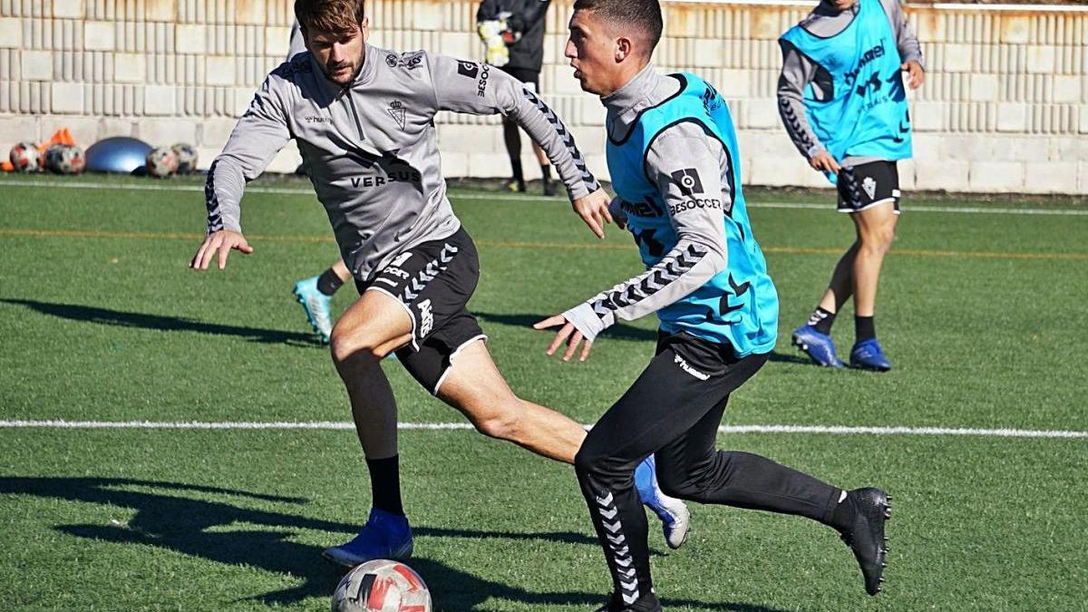 Mario Abenza con David Segura en un entrenamiento de esta semana.