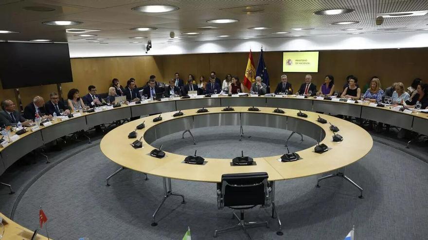 El Gobierno regional espera que Hacienda revise sus alegaciones tras aplazar la reforma de la financiación autonómica