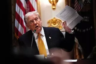 Trump indulta a Giuliani y decenas de personas clave en su intento de revertir los resultados electorales de 2020