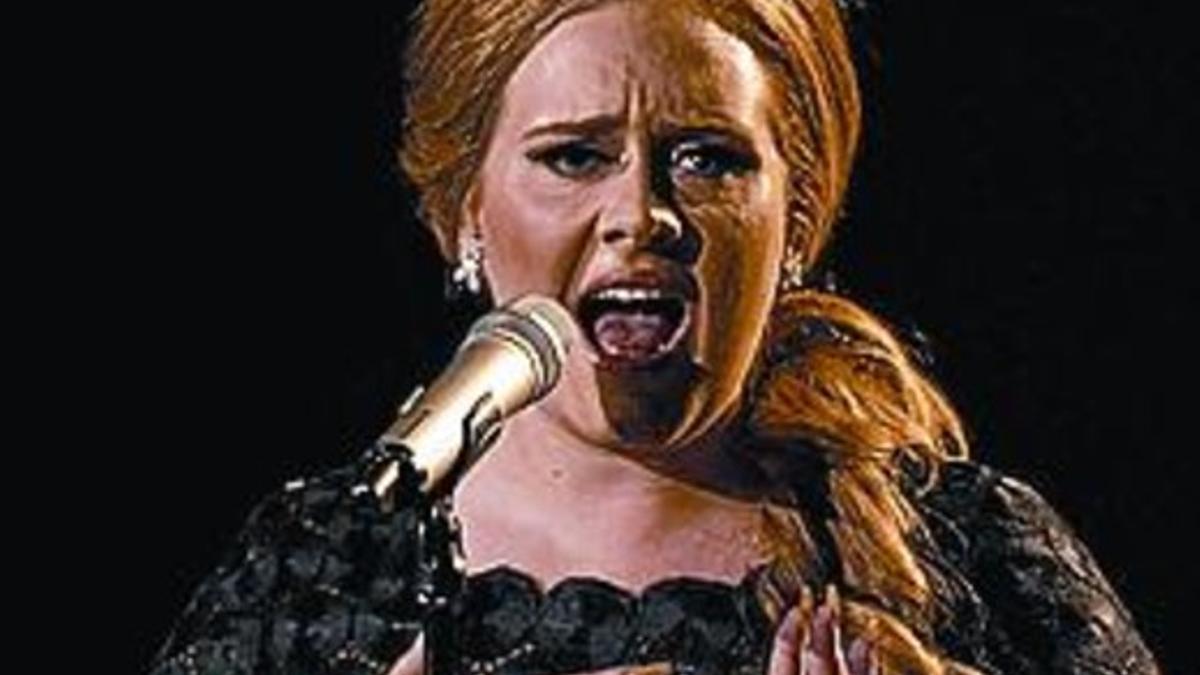 Adele, operada con éxito de  la garganta_MEDIA_1