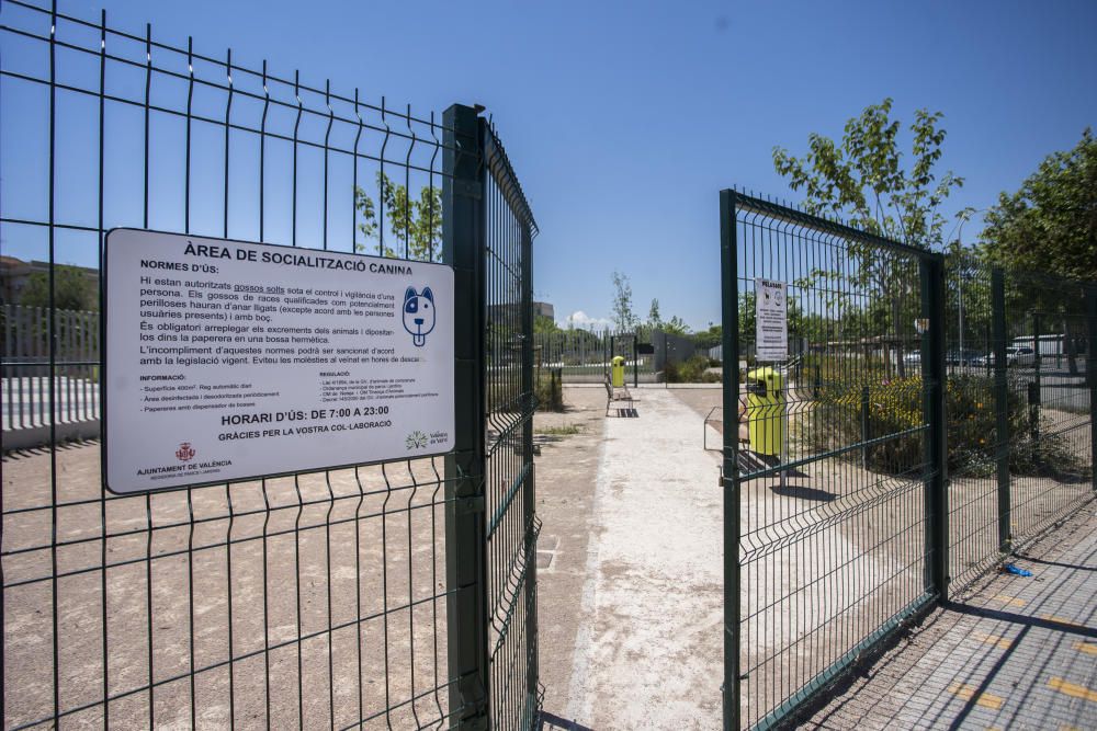 Playas y terrazas llenas en València en los primeros días de la fase 1