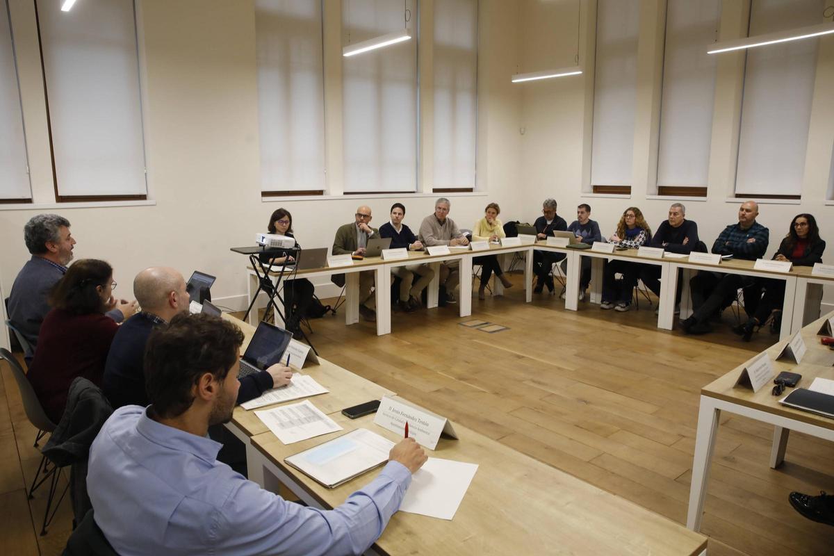 Participantes en una reunión del consejo sectorial de Medio Ambiente.