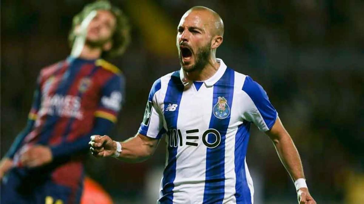 André, celebrando su gol al Chaves