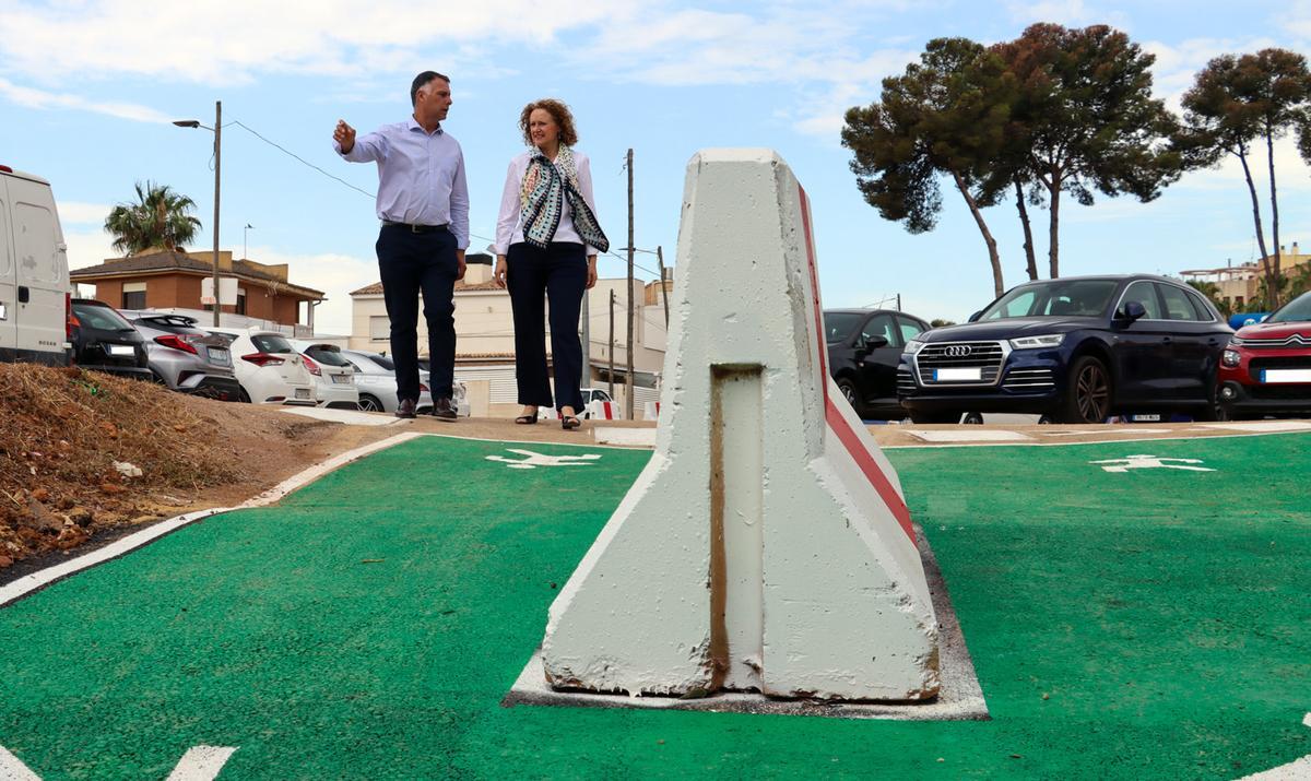 Acceso peatonal al aparcamiento junto a los juzgados