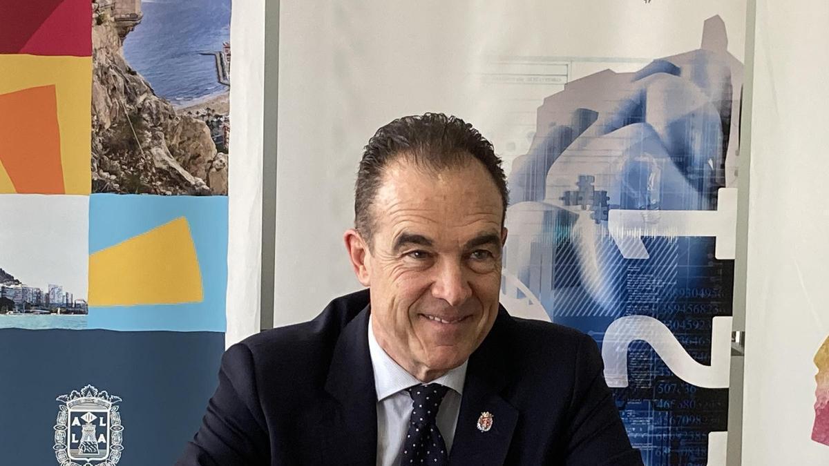 Así es la urbanización Les Naus: la polémica promoción de vivienda protegida en Alicante con adjudicaciones a cargos públicos y familiares