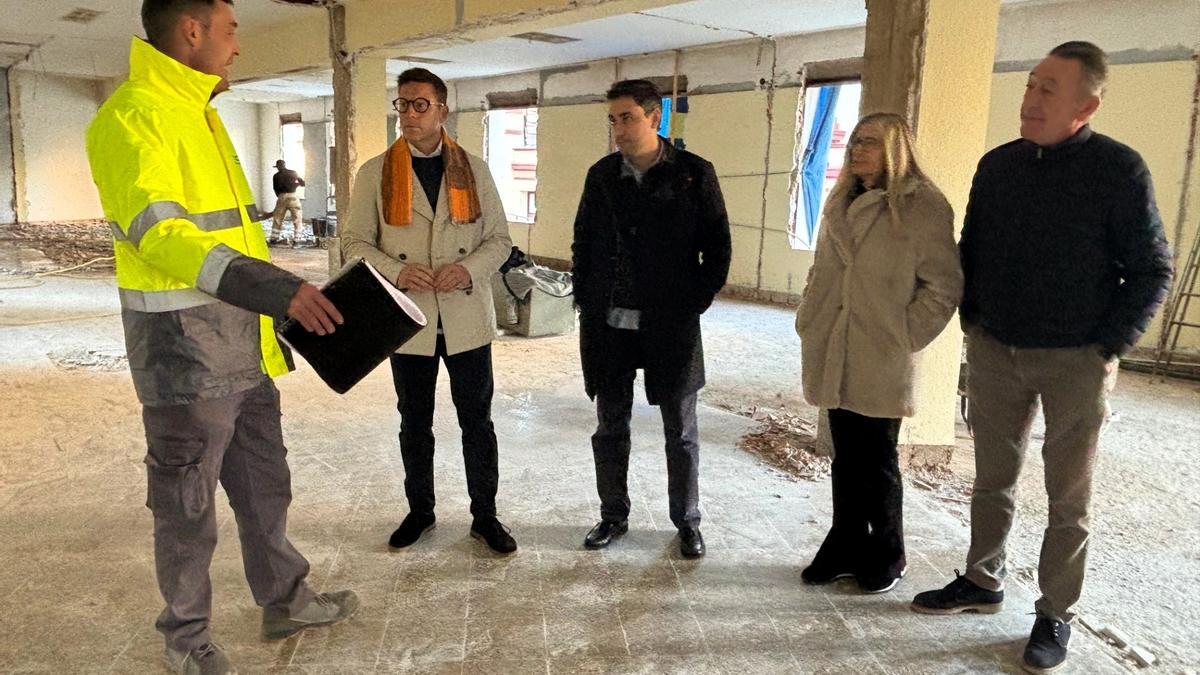 Visita a las obras de reforma de la Casa de la Cultura