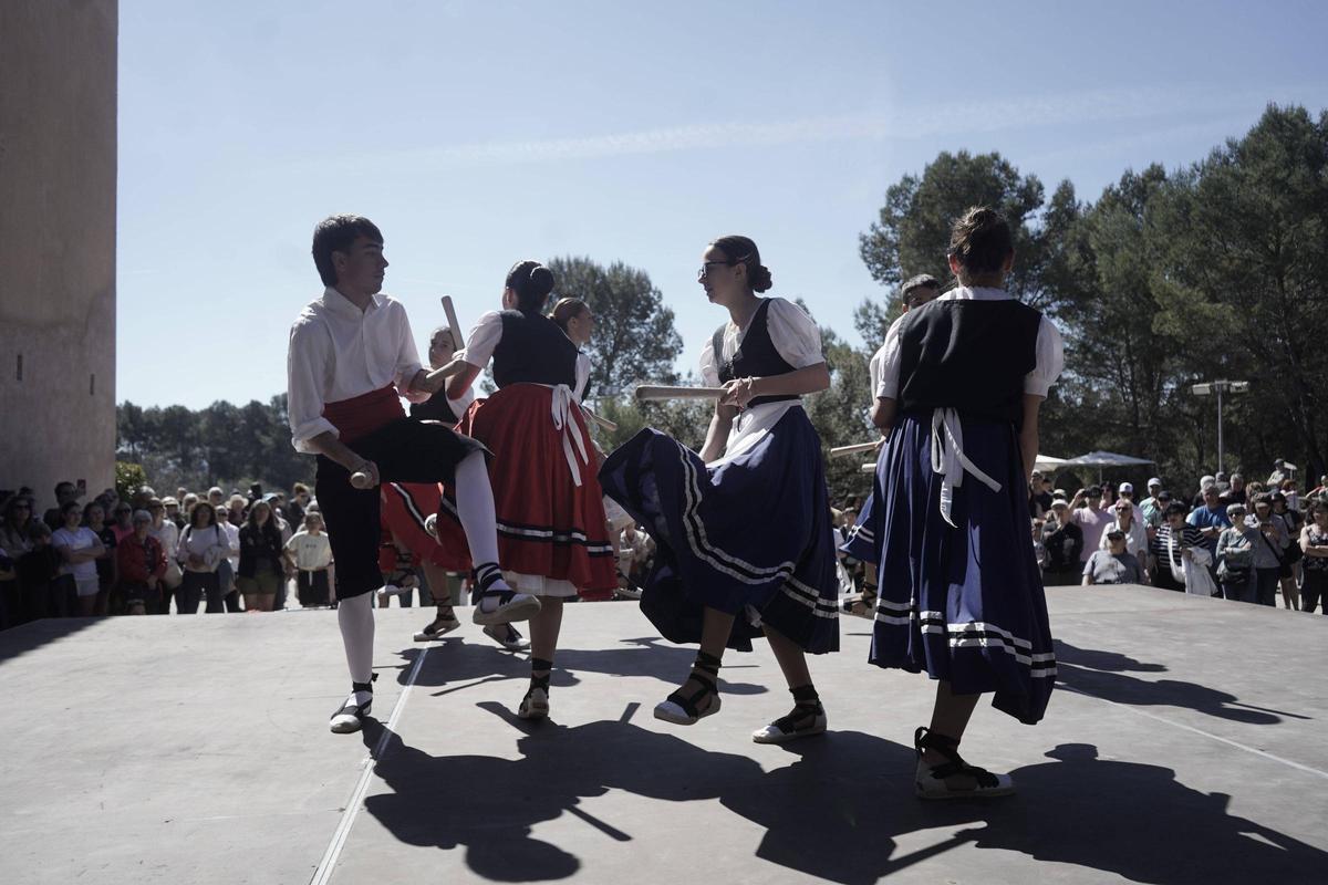 El Santuari de Joncadella viu un concorregut aplec de Dilluns de Pasqua