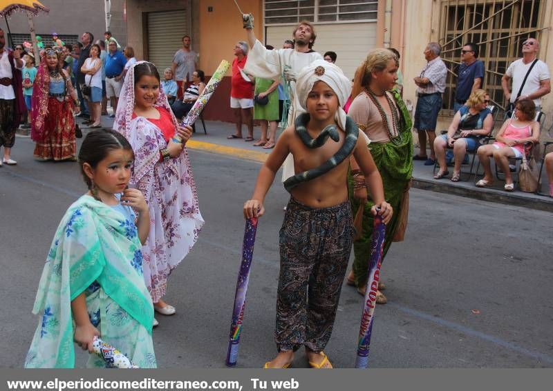 Desfile de peñas y toro