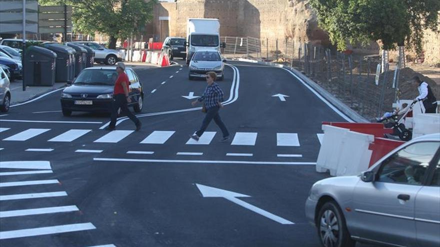 Los dos carriles del Marrubial están arreglados ya y con tráfico