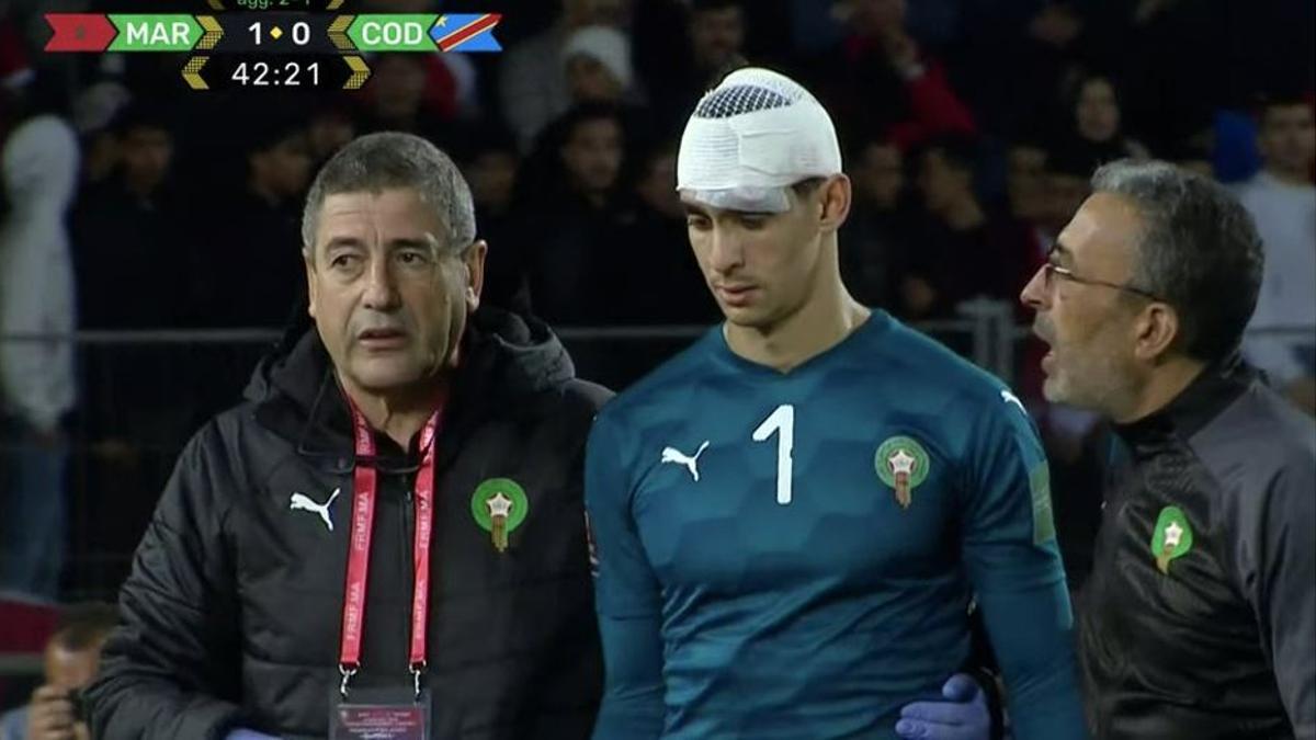 West Ham - Sevilla | Las paradas de Bono