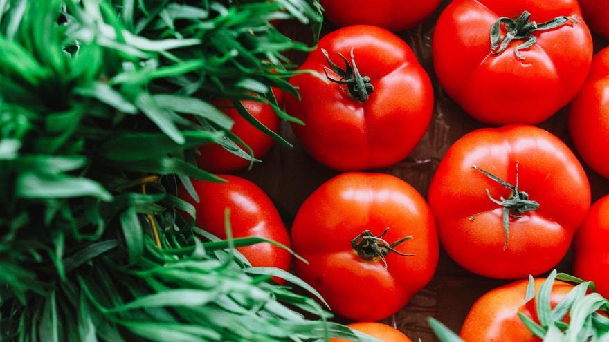 ¿Qué pasa si comes tomates todos los días?