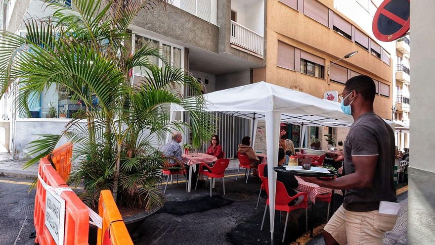 The Island closes 2021 with 87,649 unemployed, almost 30,000 less than the previous year