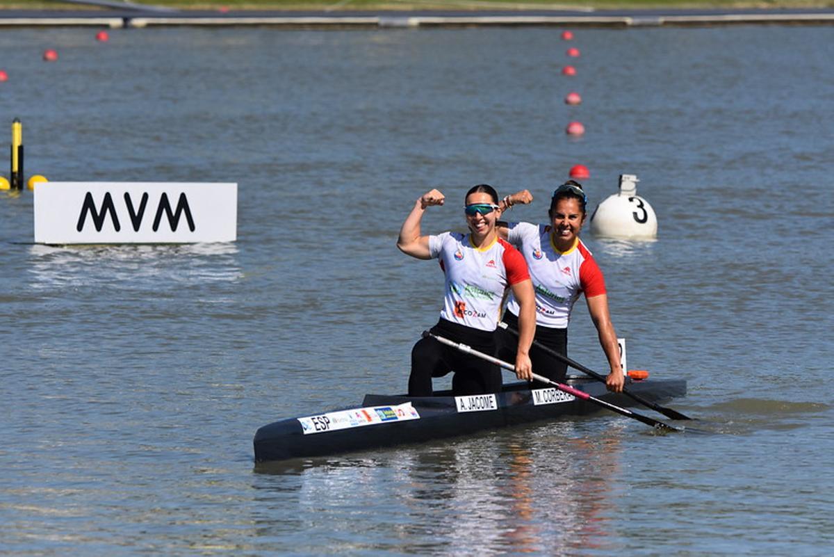 Antía Jácome y María Corbera disputarán las finales del C-2 500 y el C-2 200.