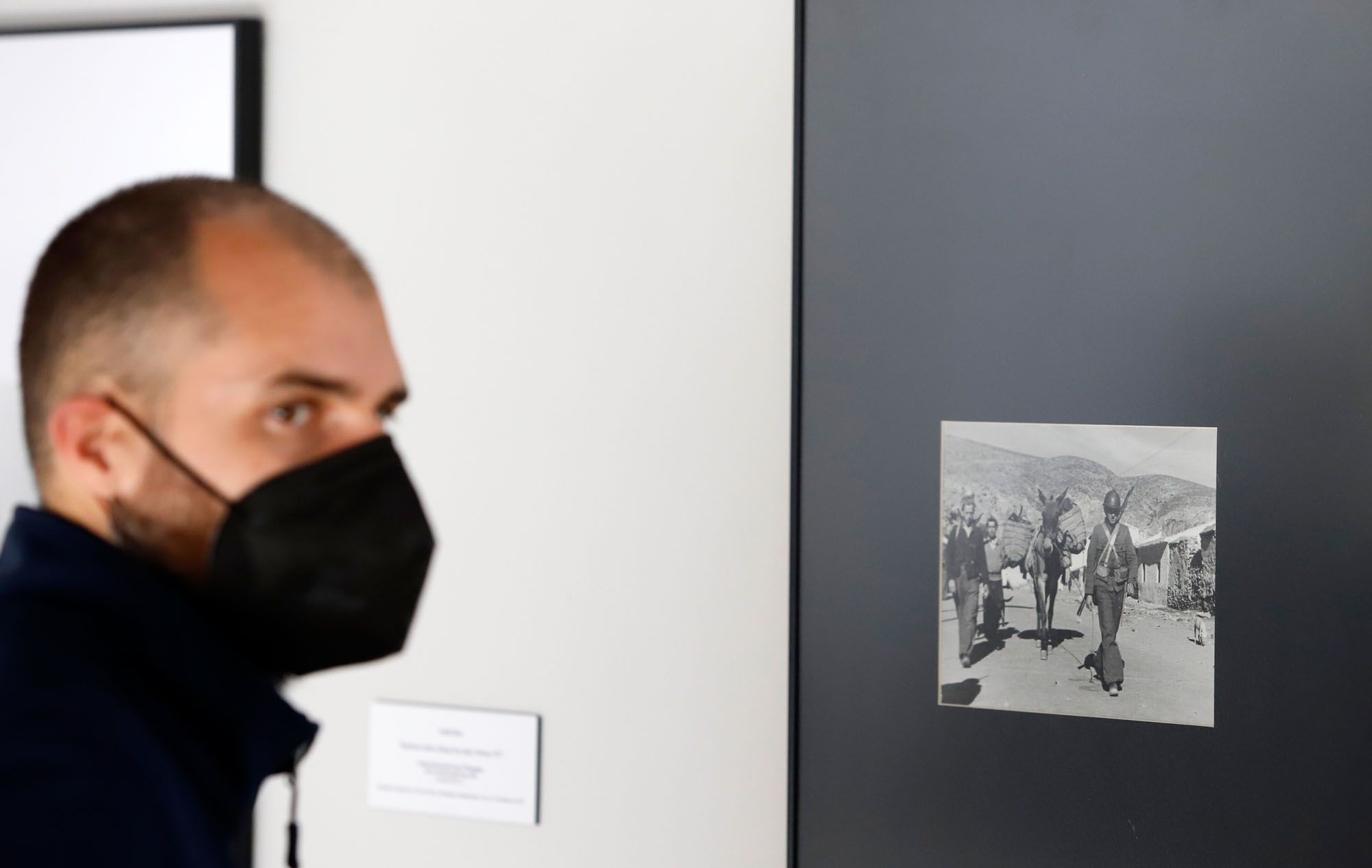 Exposición fotográfica de Gerda Taro y Robert Capa en la sede de la UNIA de Málaga.