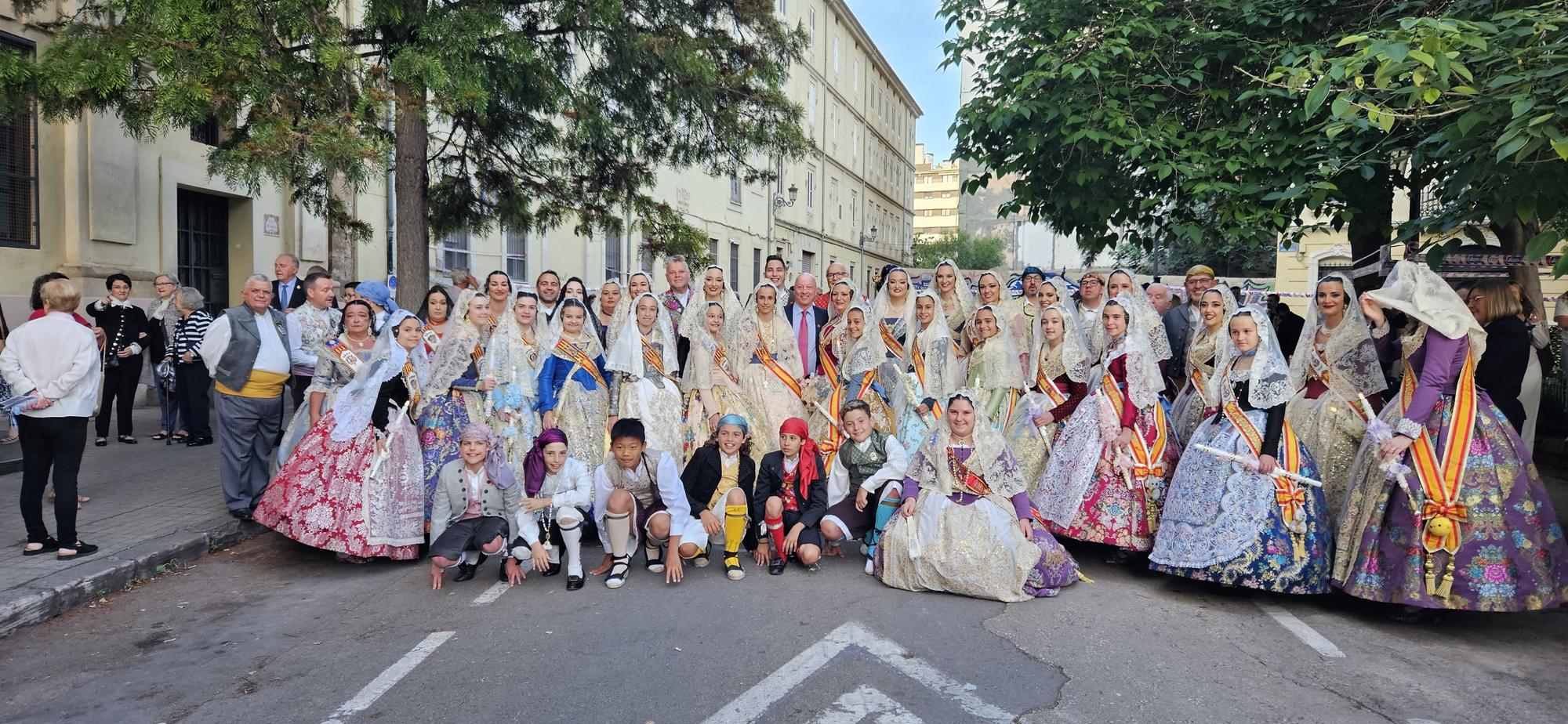 Laura, Paula, las cortes y las fallas de Zaidía acompañan al Cristo de la Fe