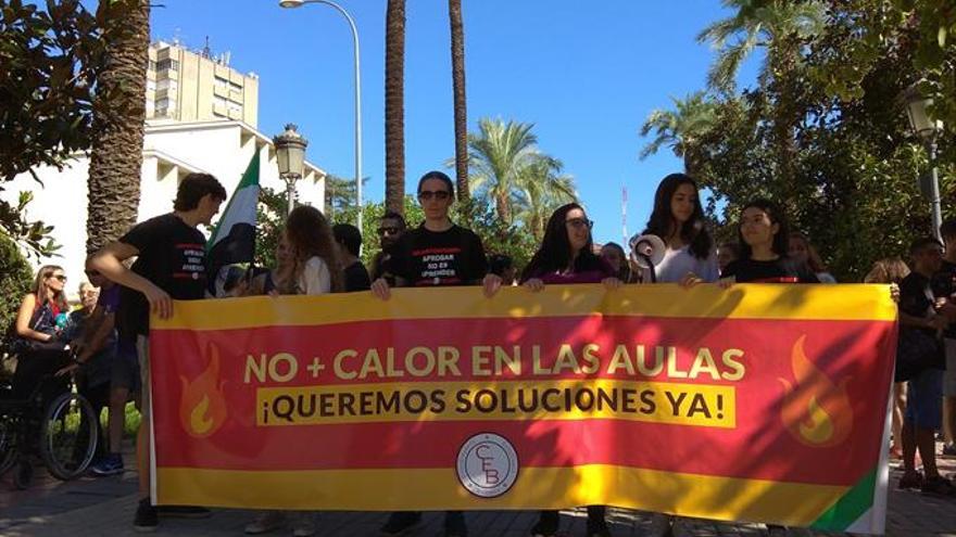 Educación aborda el calor en las aulas el próximo martes