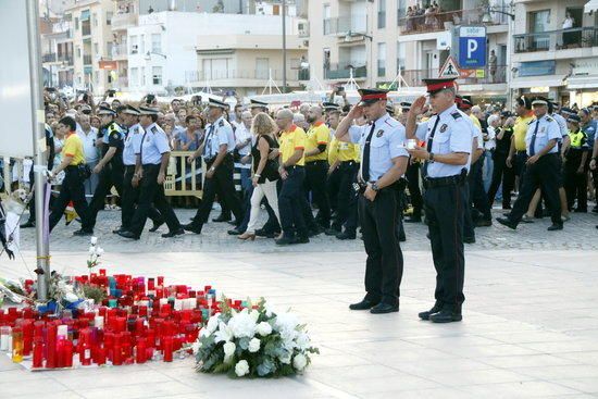 Clam per la pau a Cambrils