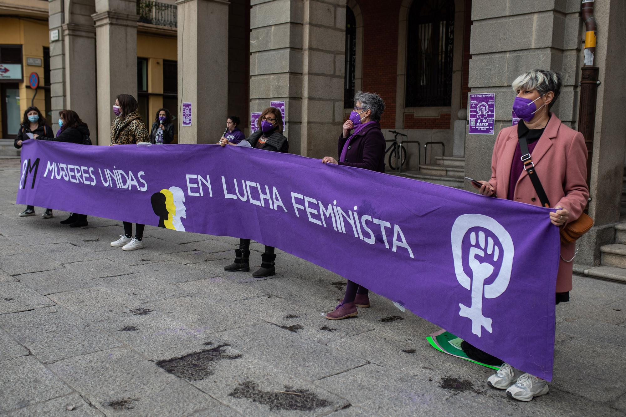 GALERÍA | Concentración de la Asamblea de Mujeres por el 8M en Zamora