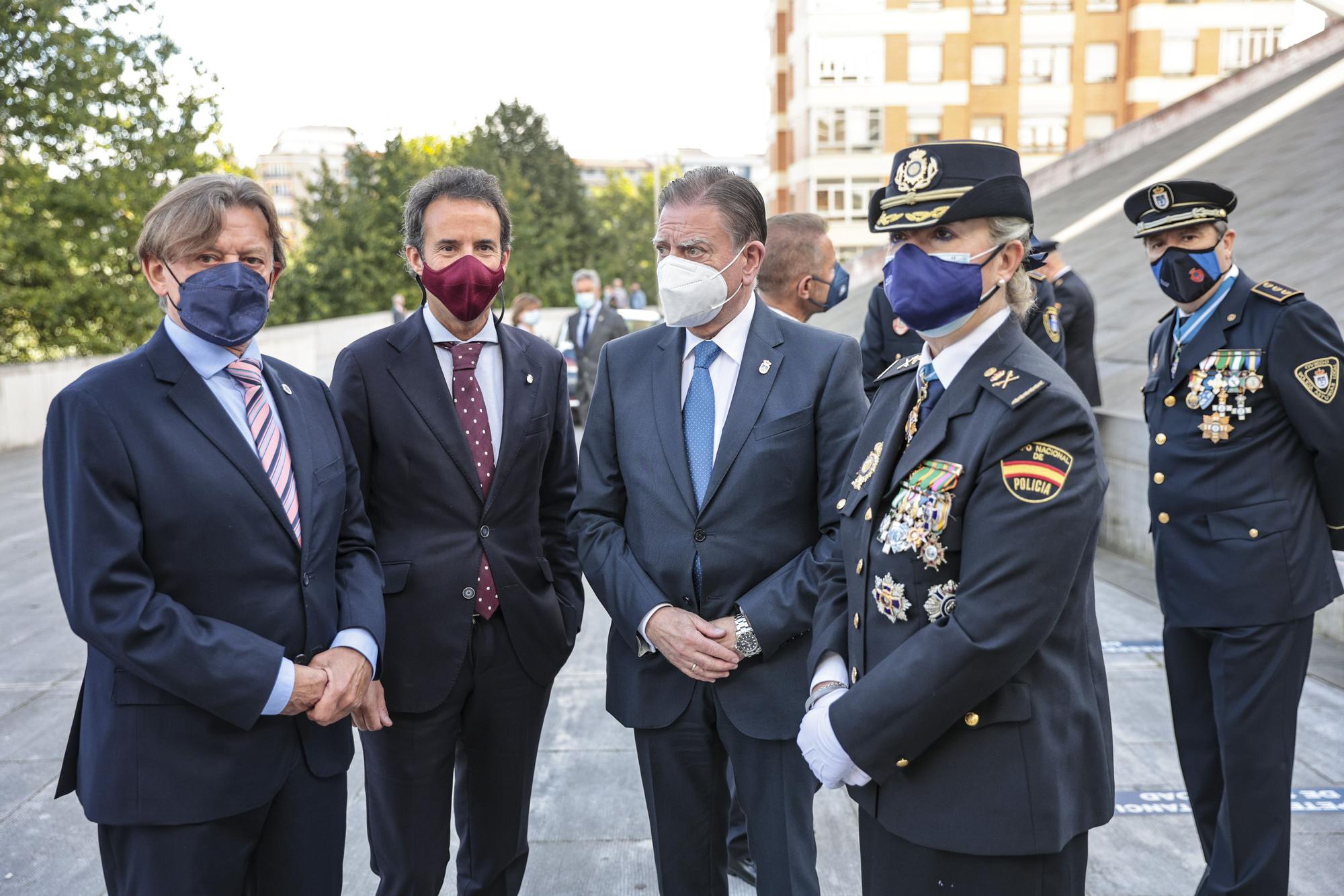 La Policía Nacional de Oviedo celebra a sus patronos, los Ángeles Custodios