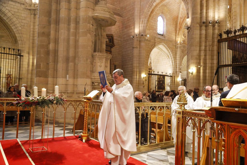 Ofrenda floral y misa por la festividad de la Inmaculada 2023, en imágenes