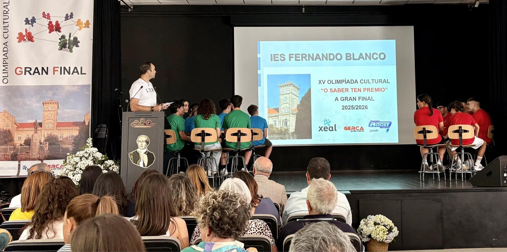 Un momento do gran debate final de 'O saber ten premio'.