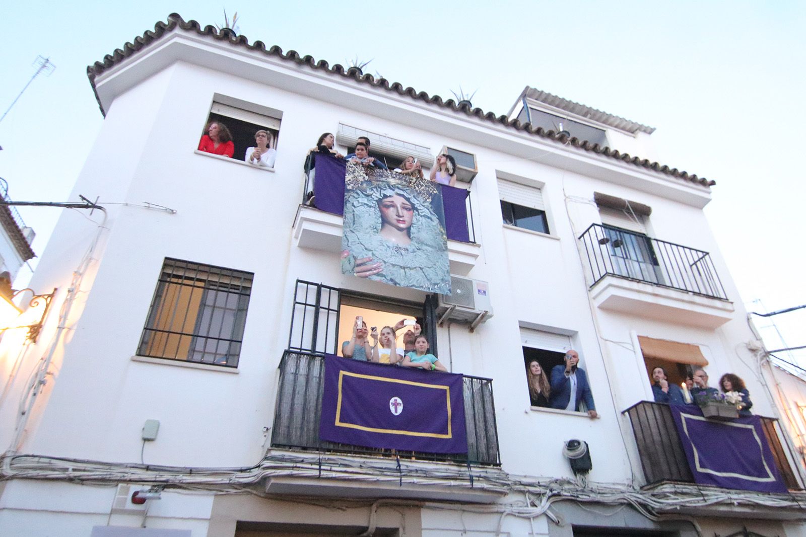 La Hermandad de Pasión recorre el Alcázar Viejo