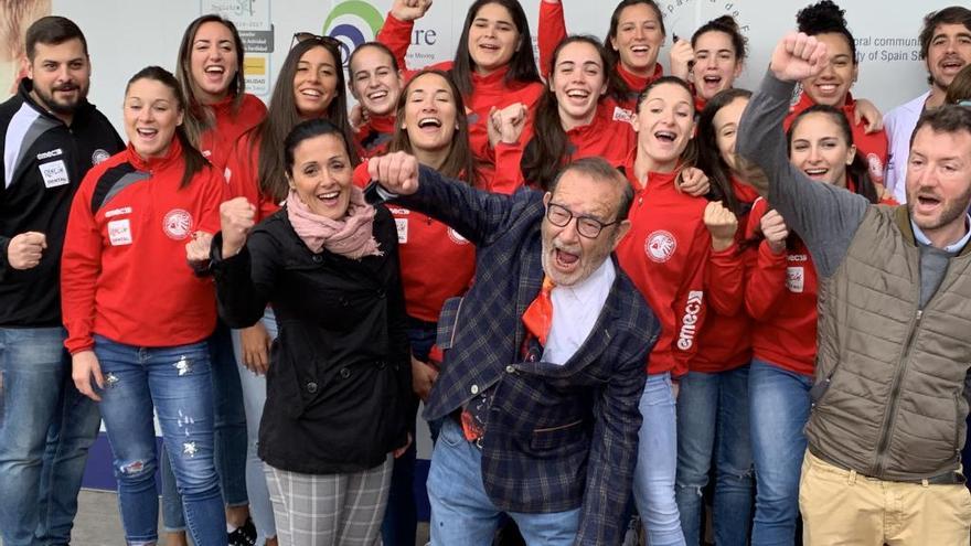 Las jugadoras malagueñas, con Manolo Rincón, en «Rincón Fertilidad», este miércoles.