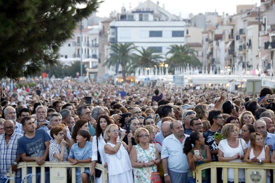 Clam per la pau a Cambrils