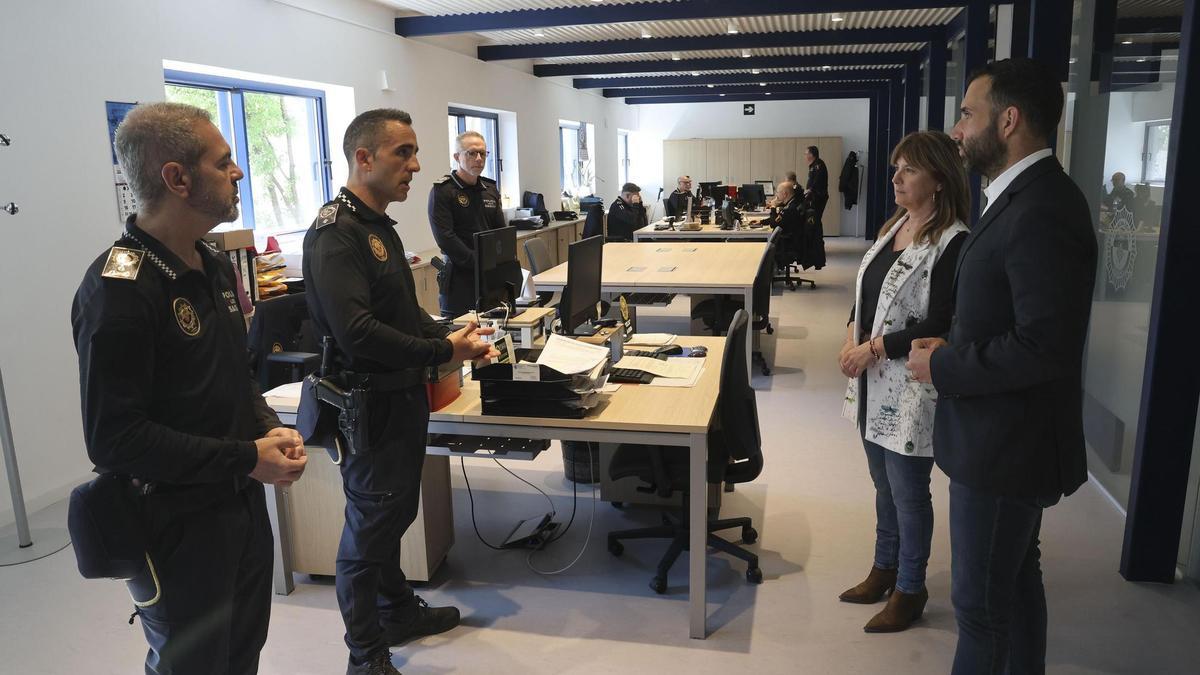 Visitamos la renovada central de la policía local de Sagunt
