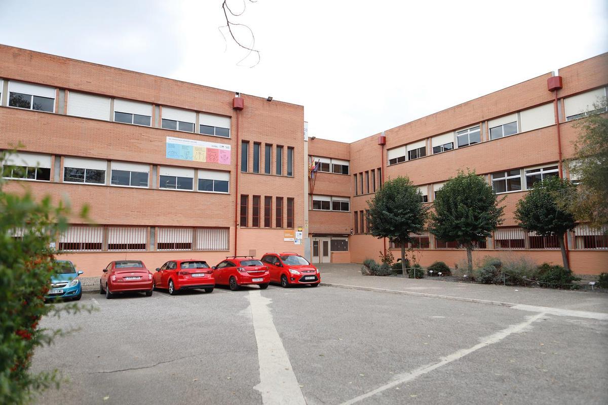 Fachada del instituto Grande Covián de Zaragoza, en una imagen de archivo.
