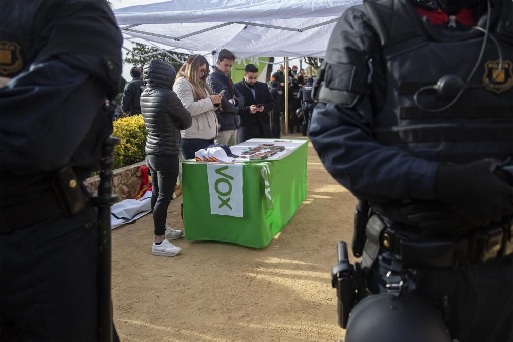 Enfrontament a Blanes entre antifeixistes i simpatitzants de Vox a Blanes